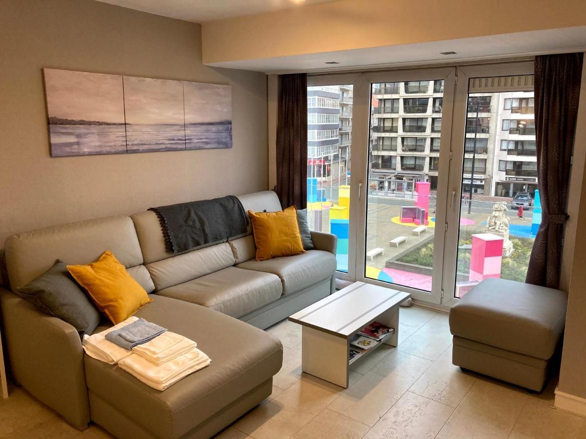 Studio Met Zeezicht Op Heldenplein Кнокке-Хейст Экстерьер фото