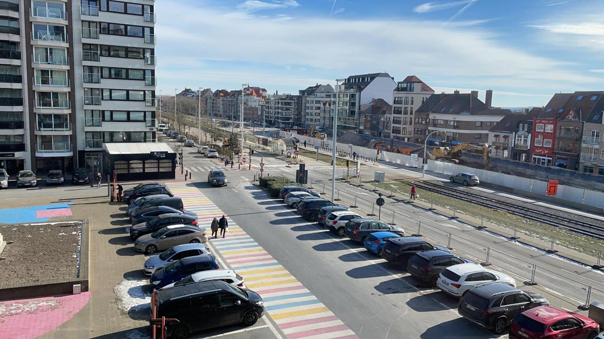 Studio Met Zeezicht Op Heldenplein Кнокке-Хейст Экстерьер фото